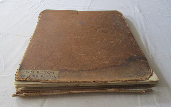 Medici Post Cards, showing the artwork of both Eva and Eileen.